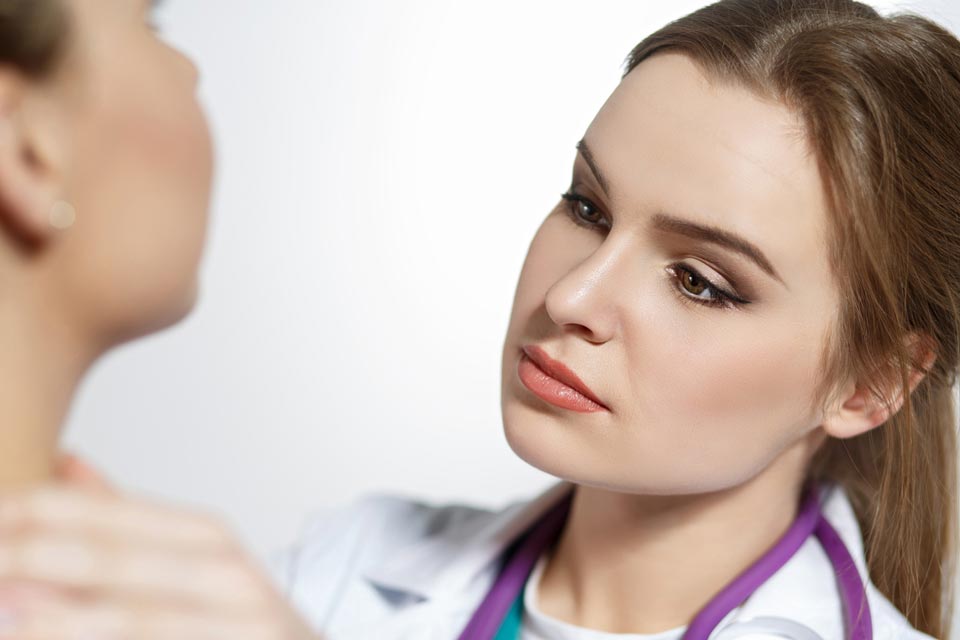 Diagnosing Reasons for Hair Loss A clinical examination and family history help to diagnose types of hair loss.
